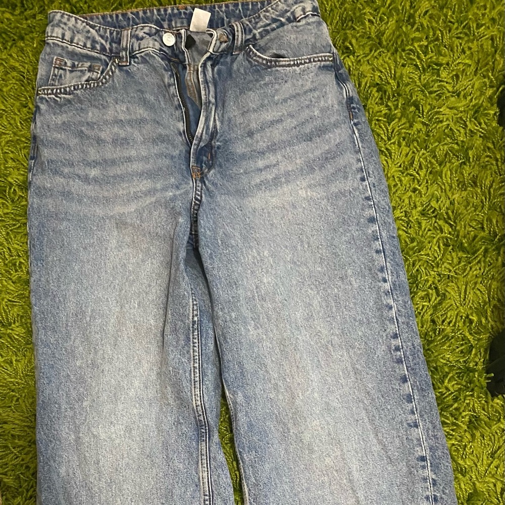 High waisted acid wash jeans